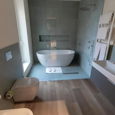 ベッド・アンド・ブレックファスト Pasubio Quattro Bb カターニア